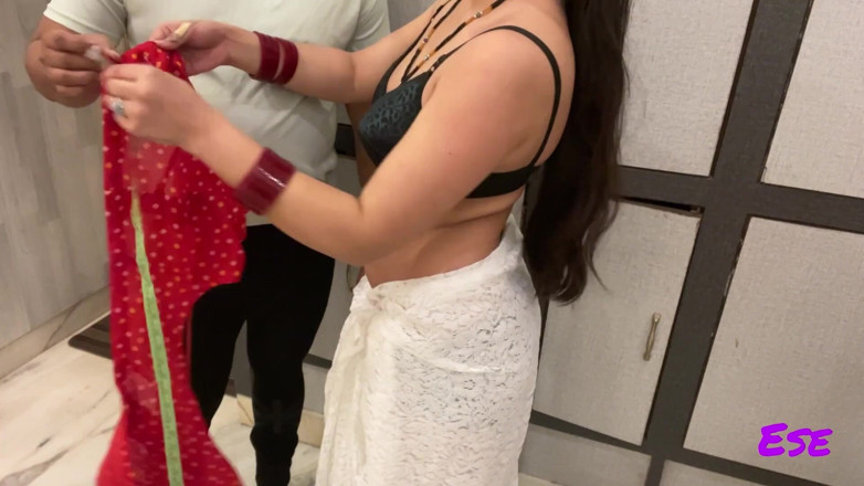 Sammy Sins: Perverse kleermaker wil elke centimeter meten van Bhabhi nemen