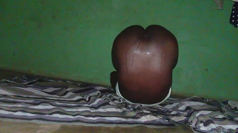 Badman4606: Kremsi siyah götünü seviyorum