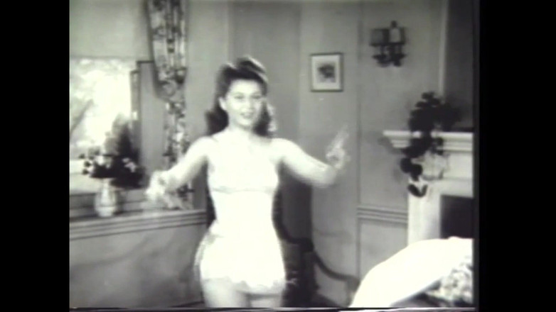 The Unforgettable: Penari menanggalkan pakaian