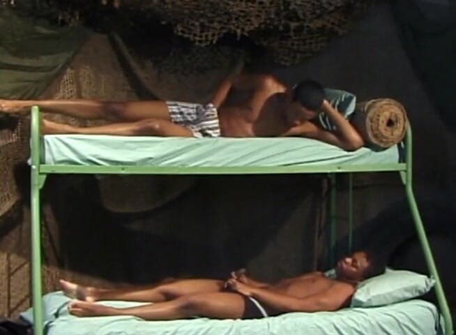 Bareback TV: kaamuk sainy jurvan junooni gand chudaee kar rahe hain