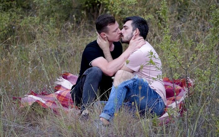 Laur Balaur Production: Kubo et Laur Balaur, moments de plaisir gay en plein...