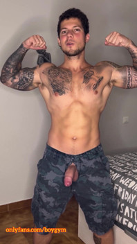 Military Huge Cumshot with No Hands