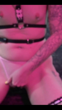 Azie Bug Sucking Cock in This Short Teaser From Her Full Length Hotel Video Shoot Where She Takes a Massive 7 Rope Facial