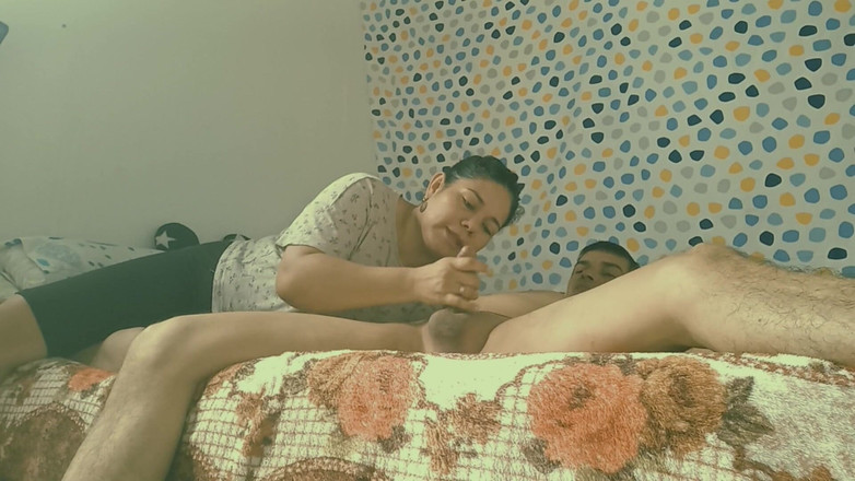 Valkyrieandluigy: Подруга делает минет в любительском видео