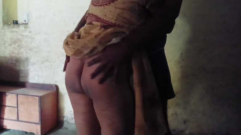 Desi_bhabhi121: Обнаженная трахающаяся пара дези деревни
