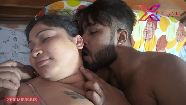 Indian Erotica: Heißes paar beim sex am morgen