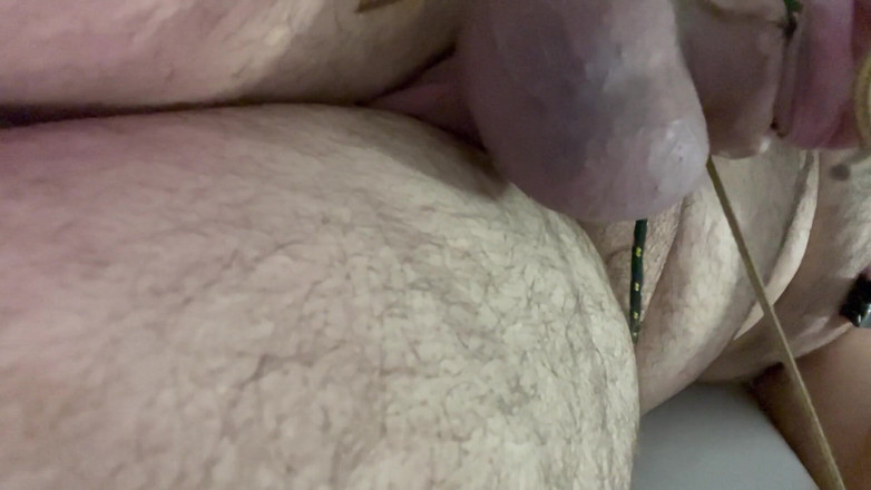 Shaun Cbt: Schwanz- und nippelbondage in der badewanne mit abspritzen ohne hände...