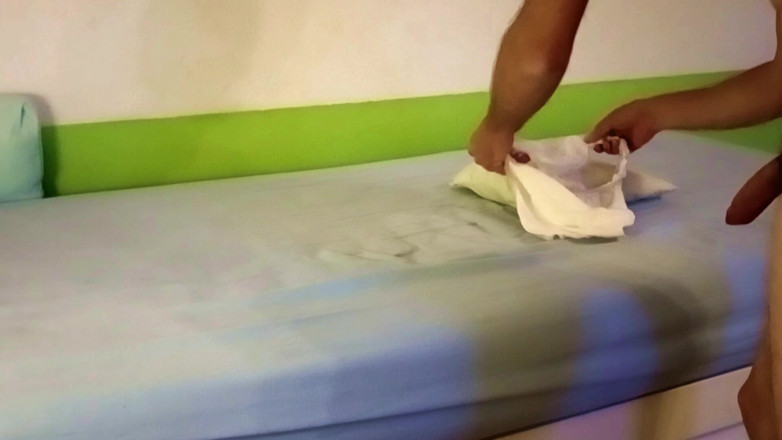Mark Hannes: ลูกพี่ลูกน้องสาวในกางเกงในช่วยตัวเอง