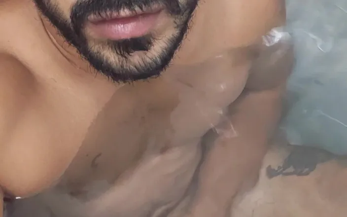 Grayalpha: Cum in the Bath