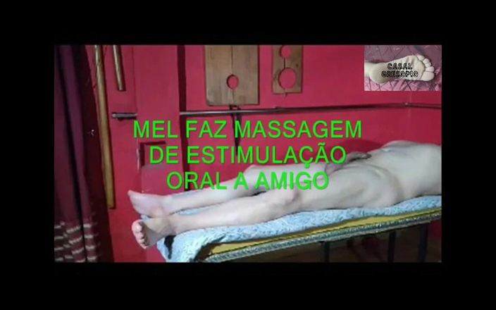 Casal Gresopio: Mel faz massagem na estimulação oral do amigo