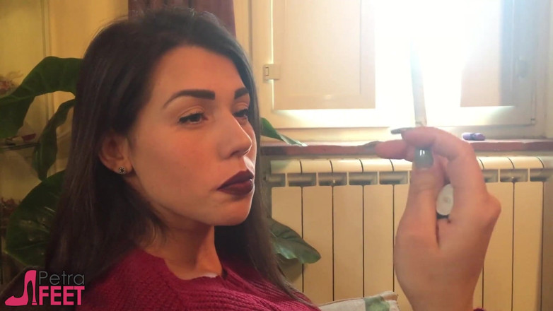 Smokin Fetish: Куріння сигари з чудовою брюнеткою