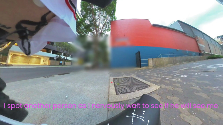 Asiansissypublic: Tertangkap beberapa kali semasa saya menunggang dengan palam punggung logam...