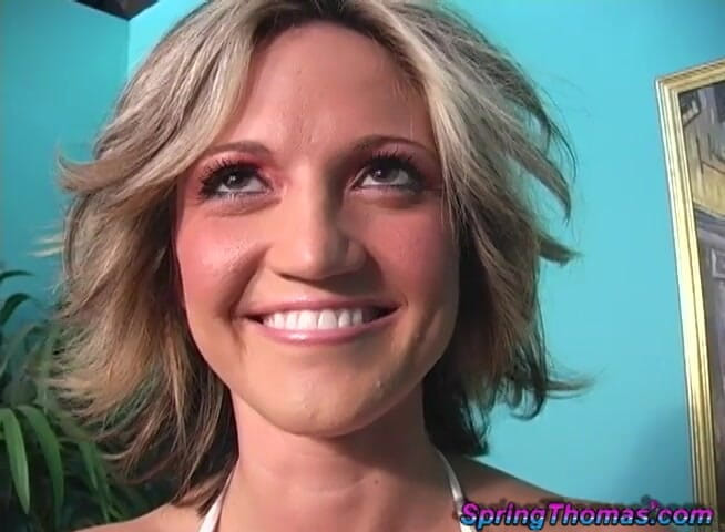 Spring Thomas: Spring thomas menemukan pria lain yang membersihkan sperma pria kulit...