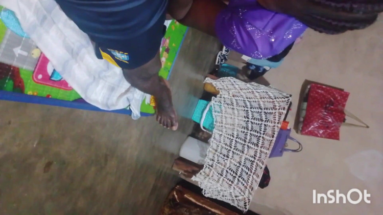 Pornsexlive: Marita, gadis desa yang resah lagi asik nyepong kontol raksasa...