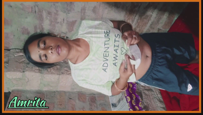 Amrita: hot bhaartiy desi sautela bhaee kaanoon men aur sauteli bahan...