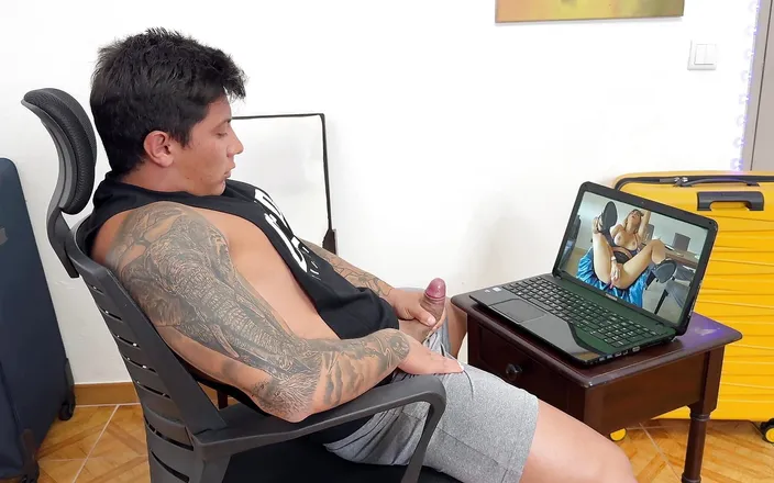 Winter_steph: Pornstar Steps Out of the Computer Screen to Please Her...