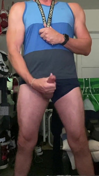 Большая порция спермы jock от Jockdad87