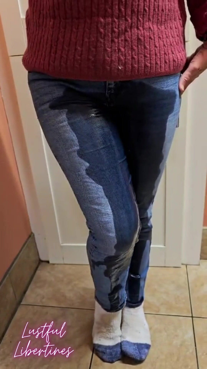 Lustful Libertines: Jeans Mojando
