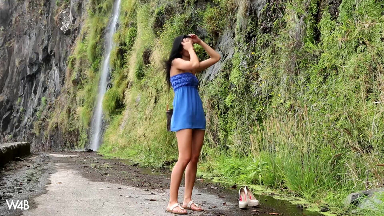 Watch4beauty: Sapphira's Peeing Saga Continues