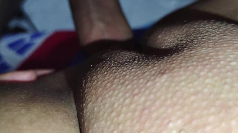 AngyAmazon: Je suis venu de baiser avec son ami et mon...