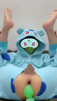 Bulbasaur Laying Eggs