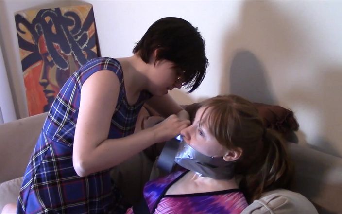 Selfgags classic: Vážná úprava postoje pro hloupou pozornost děvku!