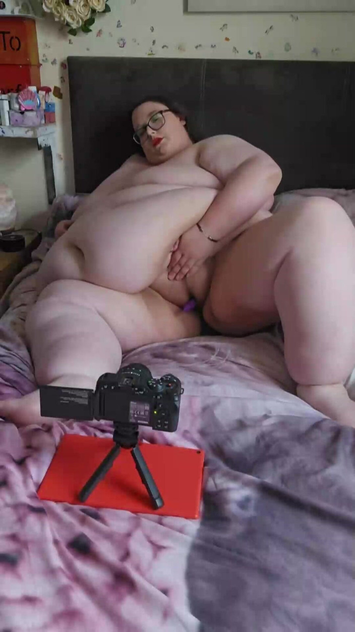 SSBBWLadyBrads: SSBBW 보지 플레이와 오르가즘 1부