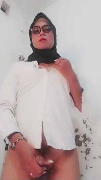 From Teacher to Cock Addict - Hijabi Sissy Mind Broken