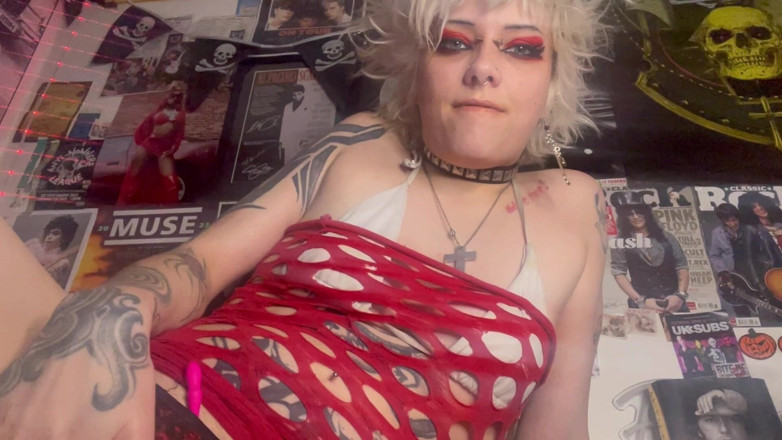Glitterqueen1999: Soccombe per 6 minuti e mezzo! Vero