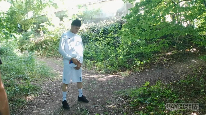 GAYheim: Arab Teen Migrant Jerks off in the Forest After Football...