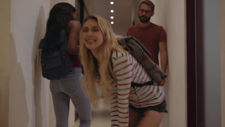 SweetheartVideo: Bellezas lesbianas 21_scene 1_loving en ella