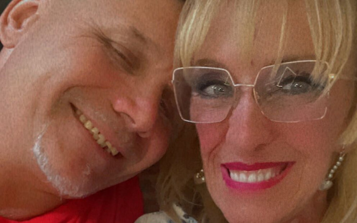 Jenni girl: Lickin N 操逼