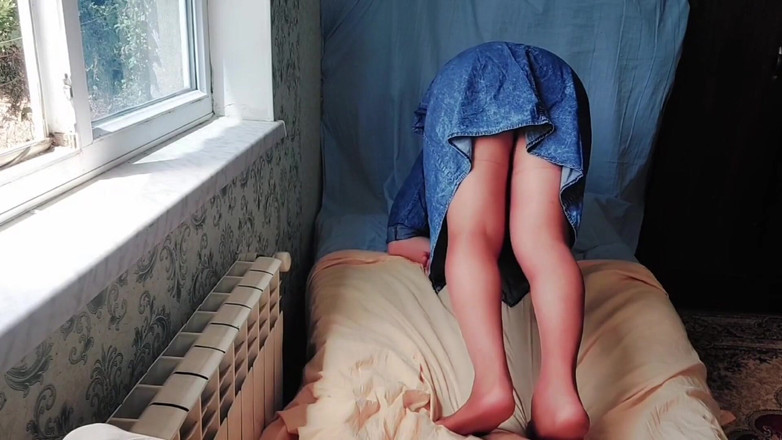 Kitty_Cross: Transsexuală din nailon Mini Blugi Rochie Picioare Travestit sexy