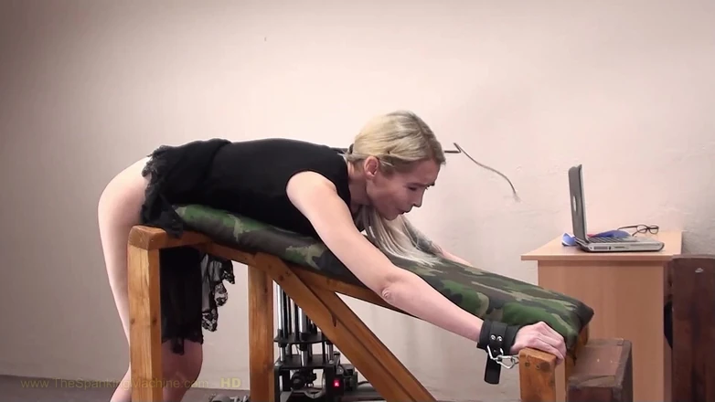 The Spanking Machine: Sissi 8 Spanking Machine - Ass Whipping