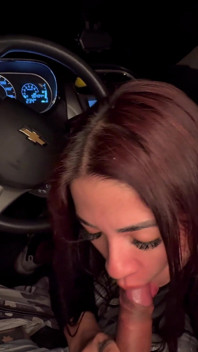 Esposa Se Folla Al Conductor Del Uber Y Lo Hace Correr 2 Veces En Su Carro Mientras Llueve