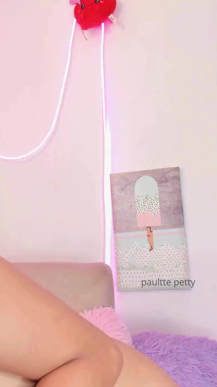 Paulette petty: Tjej Blir Knullad Och Du Tvingar Hennes Hals Med Din...