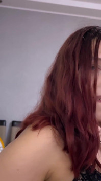 Flavie face un film porno de casă în POV cu tine