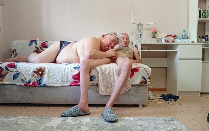 Zona901: Macecha saje ptáka a dostane na obličej sexy sperma