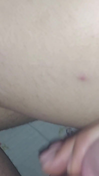 Pantat bahenol cewek ini dientot habis-habisan sama kontol raksasa