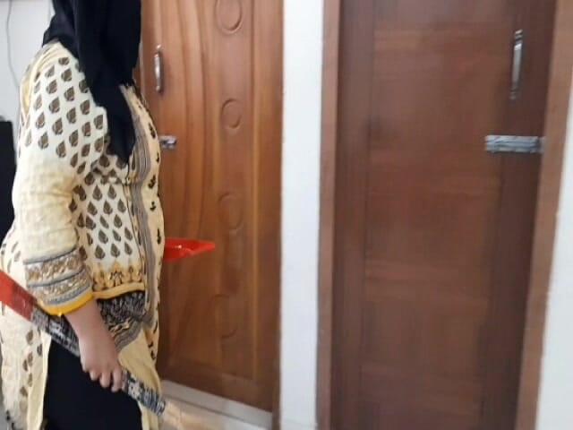 Aria Mia: La giovane matrigna bbw calda ragazza rimane incinta
