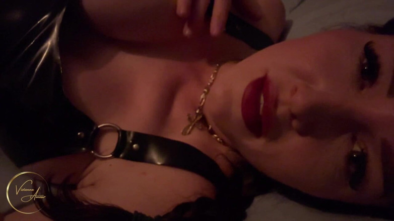Vivienne l'Amour: Pillowtalk - vivienne l'amour will, dass du dich bei ihr niederläst,...