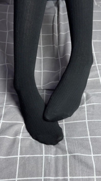 Es Sind Nur Du Und Die Herrin in Langen Schwarzen Socken