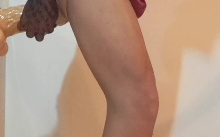 covo_sissy_cross: Toujours et prête pour un cul fort !
