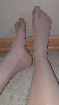 Sheer Nude Nylon Feet to Leak Over