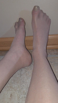 Sheer Nude Nylon Feet to Leak Over