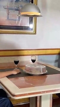 Yeni aktör boşalana kadar rola'yı Novinha'ya koy