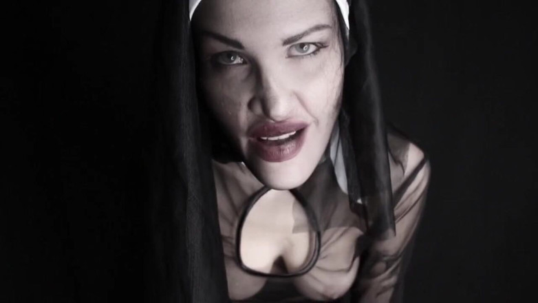 Lady Mesmeratrix Official: Diva del Tubo is a dark nun
