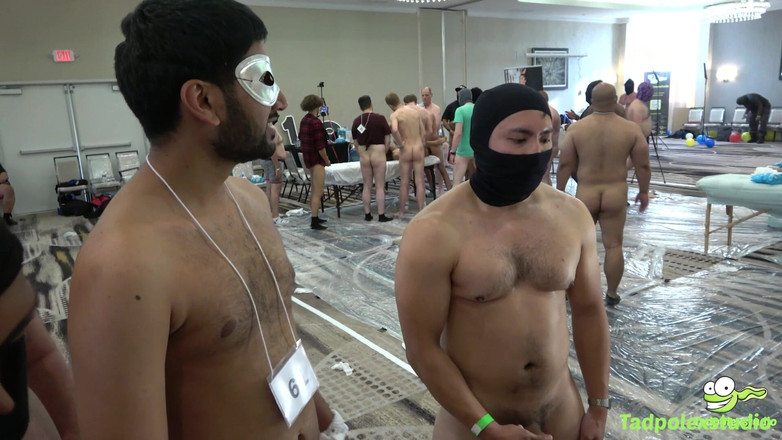 TadpolexStudio: Wisconsin Tiff dostane gangbang po nadýchání gangbangu