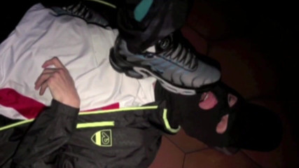 Sneaker gay: Ekstremalna fetysz dominacja skóry i trampek