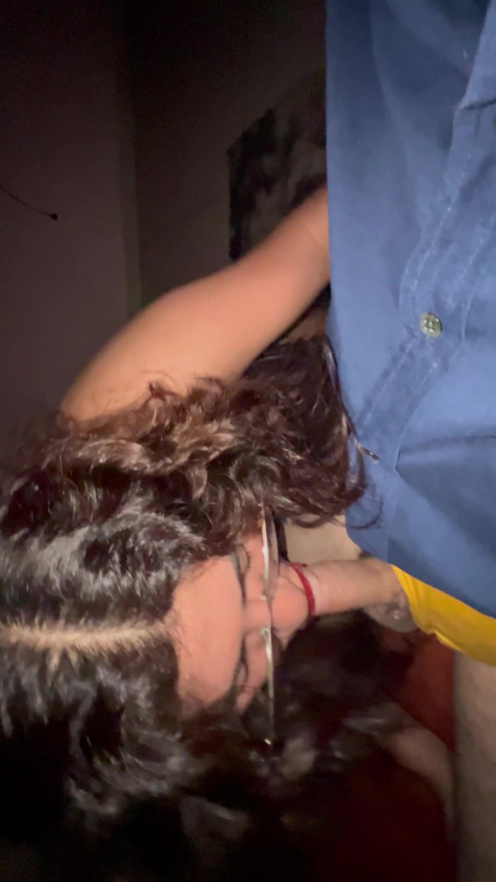 Moniquita cachonda: Я знайшов свого зятя, який дивився моє відео, і я кульгав